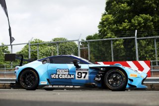 #97 - Andrew Howard / Tom Wood - Beechdean Motorsport Ltd Aston Martin Vantage AMR GT3 Evo | SRO / JEP