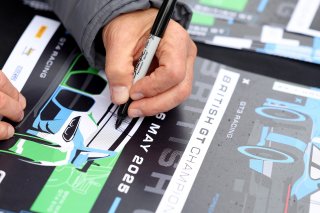 Autograph session and pit walk
 | SRO / JEP