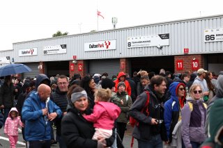 Autograph session and pit walk
 | SRO / JEP