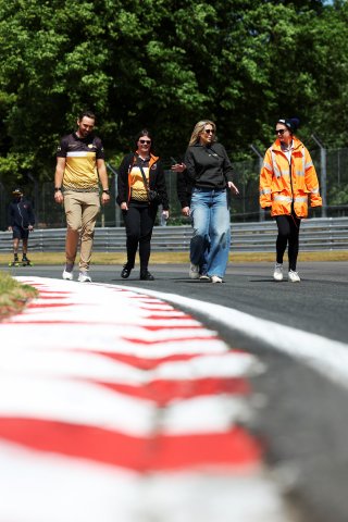 Driven Minds TrackWalk and Talk
 | SRO / JEP