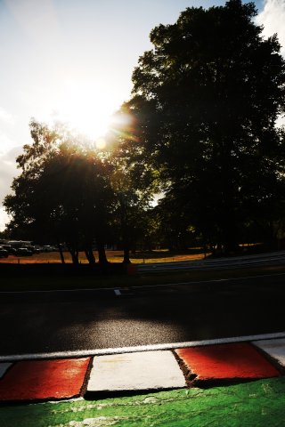 Oulton Park Circuit
 | SRO / JEP