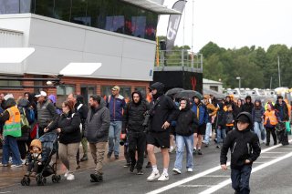 Autograph session and pit walk
 | SRO / JEP