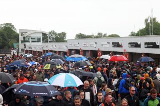 Autograph session and pit walk
 | SRO / JEP