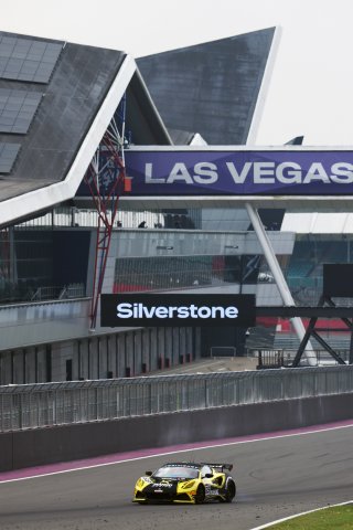 #69 - Steven Lake / Jack Mitchell - Mahiki Racing Lotus Emira GT4
 | SRO / JEP