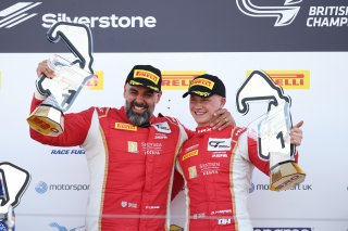 #91 - Darren Leung / Dan Harper - Paradine Competition BMW M4 GT3 Evo
 | JEP