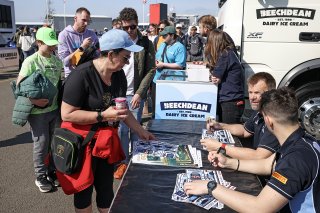 British GT autograph session
 | SRO / JEP