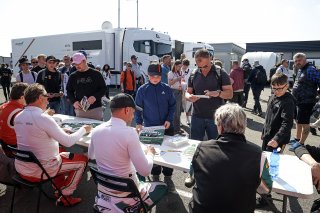 British GT autograph session
 | SRO / JEP