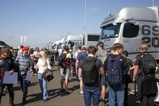 British GT autograph session
 | SRO / JEP