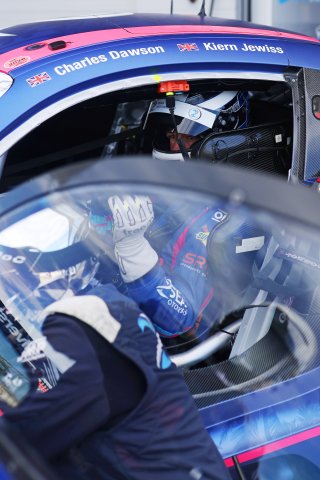 #1 - Charles Dawson / Kiern Jewiss - 2 Seas Motorsport - Mercedes-AMG GT3 Evo | SRO / JEP