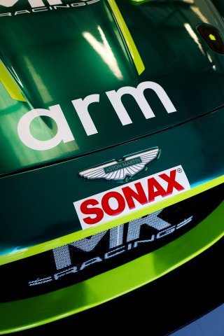 #21 - Will Orton / Jessica Hawkins - MK Racing - Aston Martin Vantage AMR GT4 Evo | SRO / JEP