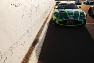 #21 - Will Orton / Jessica Hawkins - MK Racing - Aston Martin Vantage AMR GT4 Evo | SRO / JEP