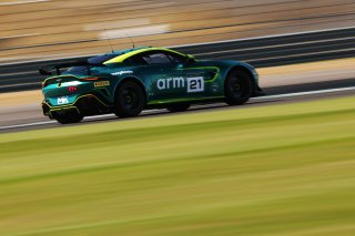 #21 - Will Orton / Jessica Hawkins - MK Racing - Aston Martin Vantage AMR GT4 Evo | SRO / JEP