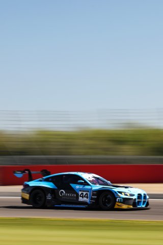#44 - Jonathon Beeson / Charles Clark - Century Motorsport - BMW M4 GT3 Evo | SRO / JEP