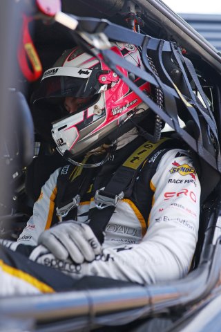 #59 - Luca Hopkinson - Optimum Motorsport - McLaren Artura GT4 | SRO / JEP