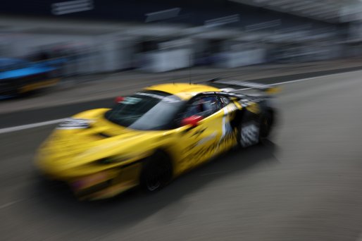#59 - Luca Hopkinson / Josh Stanton - Optimum Motorsport - McLaren Artura GT4
 | JEP \ SRO