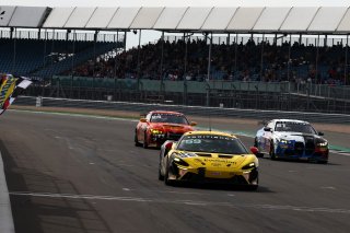 #59 - Luca Hopkinson / Josh Stanton - Optimum Motorsport - McLaren Artura GT4 | SRO / JEP