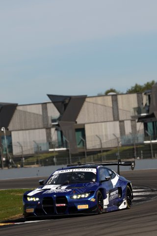#6 - Ian Loggie / Phil Keen - Paradine Competition - BMW M4 GT3 Evo | SRO / JEP