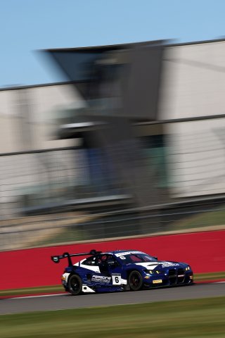 #6 - Ian Loggie / Phil Keen - Paradine Competition - BMW M4 GT3 Evo | SRO / JEP