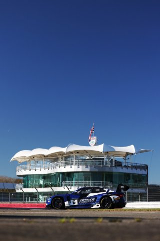 #6 - Ian Loggie / Phil Keen - Paradine Competition - BMW M4 GT3 Evo | SRO / JEP