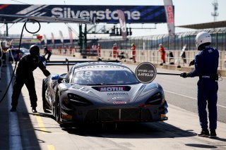 #69 - Steven Lake / Josh Rowledge - Mahiki Racing - McLaren 720S GT3 Evo | SRO / JEP