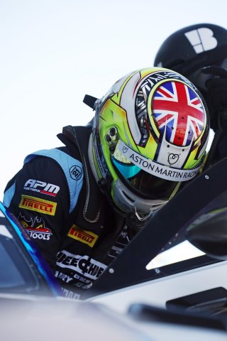 #7 - Ross Gunn - Beechdean Motorsport Ltd - Aston Martin Vantage AMR GT3 Evo | SRO / JEP