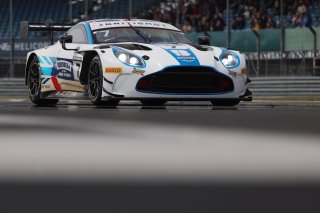 #7 - Andrew Howard / Ross Gunn - Beechdean Motorsport Ltd - Aston Martin Vantage AMR GT3 Evo
 | JEP \ SRO