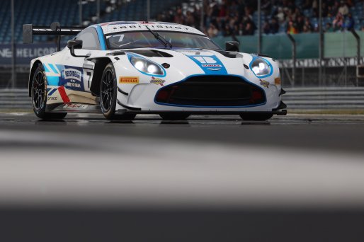 #7 - Andrew Howard / Ross Gunn - Beechdean Motorsport Ltd - Aston Martin Vantage AMR GT3 Evo
 | JEP \ SRO