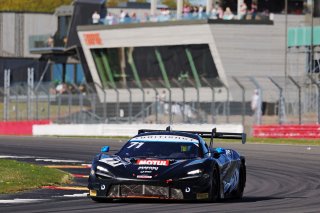 #71 - Ed McDermott / Luke Garlick - Mahiki Racing - McLaren 720S GT3 Evo | SRO / JEP