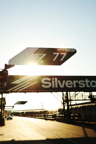 #77 - Morgan Tillbrook / Ben Barnicoat - Optimum Motorsport - McLaren 720S GT3 Evo
 | JEP \ SRO