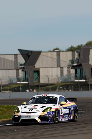 #8 - Ian Duggan / Tom Bradshaw - Toro Verde GT - Porsche 718 Cayman GT4 RS CS | SRO / JEP