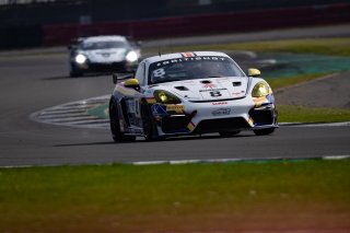 #8 - Ian Duggan / Tom Bradshaw - Toro Verde GT - Porsche 718 Cayman GT4 RS CS | SRO / JEP