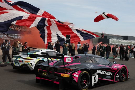 #9 - Mark Smith / Martin Plowman - Paddock Motorsport - McLaren 720S GT3 Evo
 | JEP \ SRO