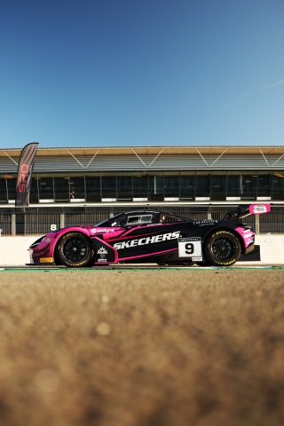 #9 - Mark Smith / Martin Plowman - Paddock Motorsport - McLaren 720S GT3 Evo | SRO / JEP