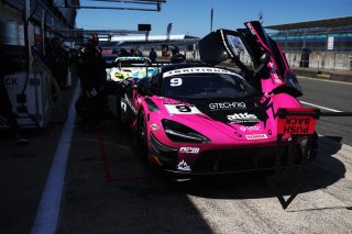 #9 - Mark Smith / Martin Plowman - Paddock Motorsport - McLaren 720S GT3 Evo | SRO / JEP