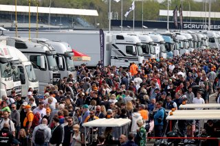 Autograph Session
 | SRO / JEP