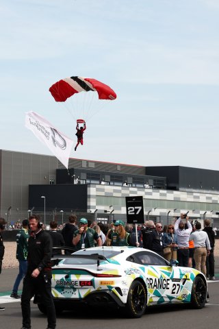 Red Devils on the grid of the Silverstone 500
 | JEP \ SRO