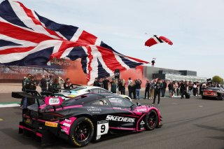 Red Devils on the grid of the Silverstone 500
 | JEP \ SRO