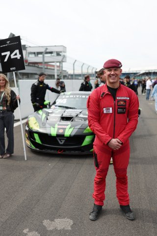 Red Devils on the grid of the Silverstone 500
 | JEP \ SRO