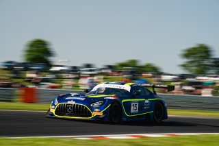 #15 - Ian Loggie / Aaron Walker - 2 Seas Motorsport - Mercedes-AMG GT3 Evo
 | SRO / JEP
