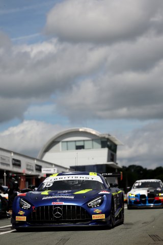 #15 - Ian Loggie / Aaron Walker - 2 Seas Motorsport - Mercedes-AMG GT3 Evo | SRO / JEP