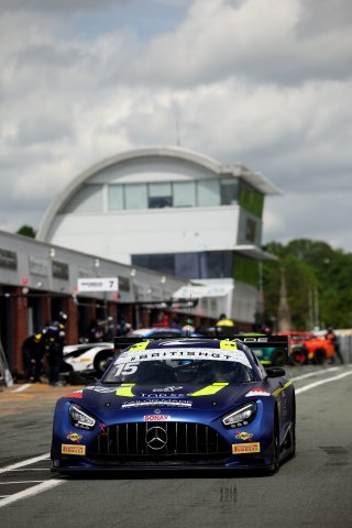 #15 - Ian Loggie / Aaron Walker - 2 Seas Motorsport - Mercedes-AMG GT3 Evo | SRO / JEP