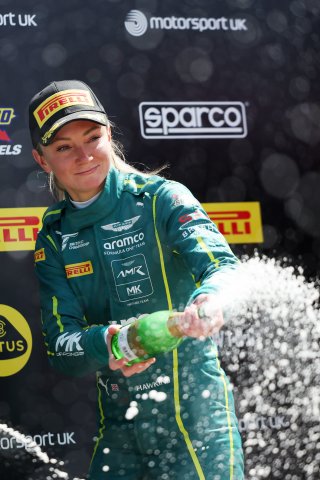 #21 - Jessica Hawkins - MK Racing - Aston Martin Vantage AMR GT4 Evo
 | SRO / JEP