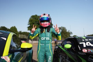 #21 - Jessica Hawkins - MK Racing - Aston Martin Vantage AMR GT4 Evo
 | SRO / JEP