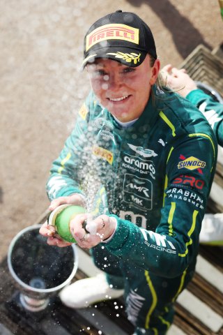 #21 - Jessica Hawkins - MK Racing - Aston Martin Vantage AMR GT4 Evo
 | SRO / JEP