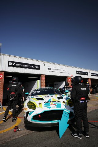 #27 - Daniel Lavery / Darren Turner - Grange Racing with FSR - Aston Martin Vantage AMR GT4 Evo | SRO / JEP