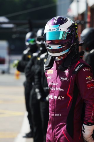 #40 - Joe Wheeler - Townsend Racing powered by Fox Motorsport - Aston Martin Vantage AMR GT4 Evo | SRO / JEP