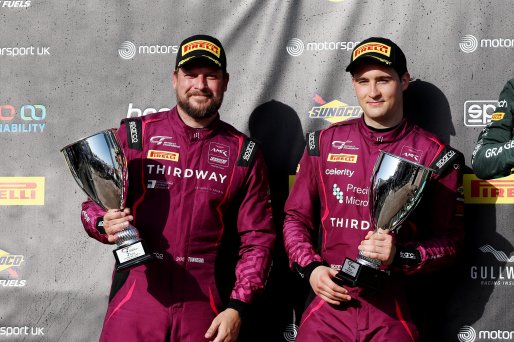 #40 - James Townsend / Joe Wheeler - Townsend Racing powered by Fox Motorsport - Aston Martin Vantage AMR GT4 Evo
 | SRO / JEP