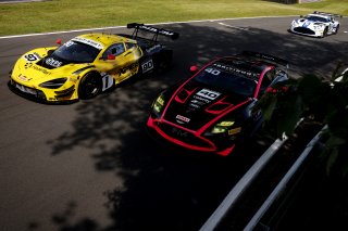 #40 - James Townsend / Joe Wheeler - Townsend Racing powered by Fox Motorsport - Aston Martin Vantage AMR GT4 Evo | SRO / JEP