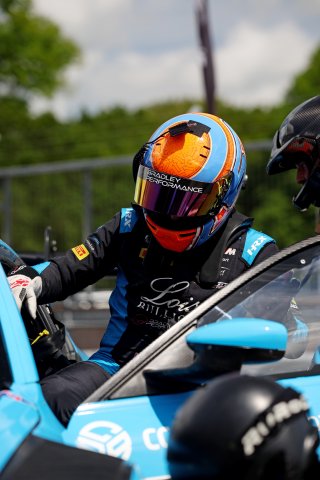 #44 - Jonathon Beeson / Charles Clark - Century Motorsport - BMW M4 GT3 Evo | SRO / JEP