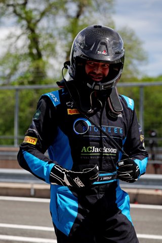 #44 - Jonathon Beeson / Charles Clark - Century Motorsport - BMW M4 GT3 Evo | SRO / JEP
